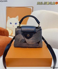 Túi Louis Vuitton Capucines BB Handle Bag Black