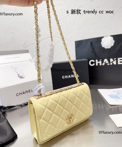 Túi Chanel Trendy da trơn thêu vân màu vàng khóa xoay Siêu Cấp